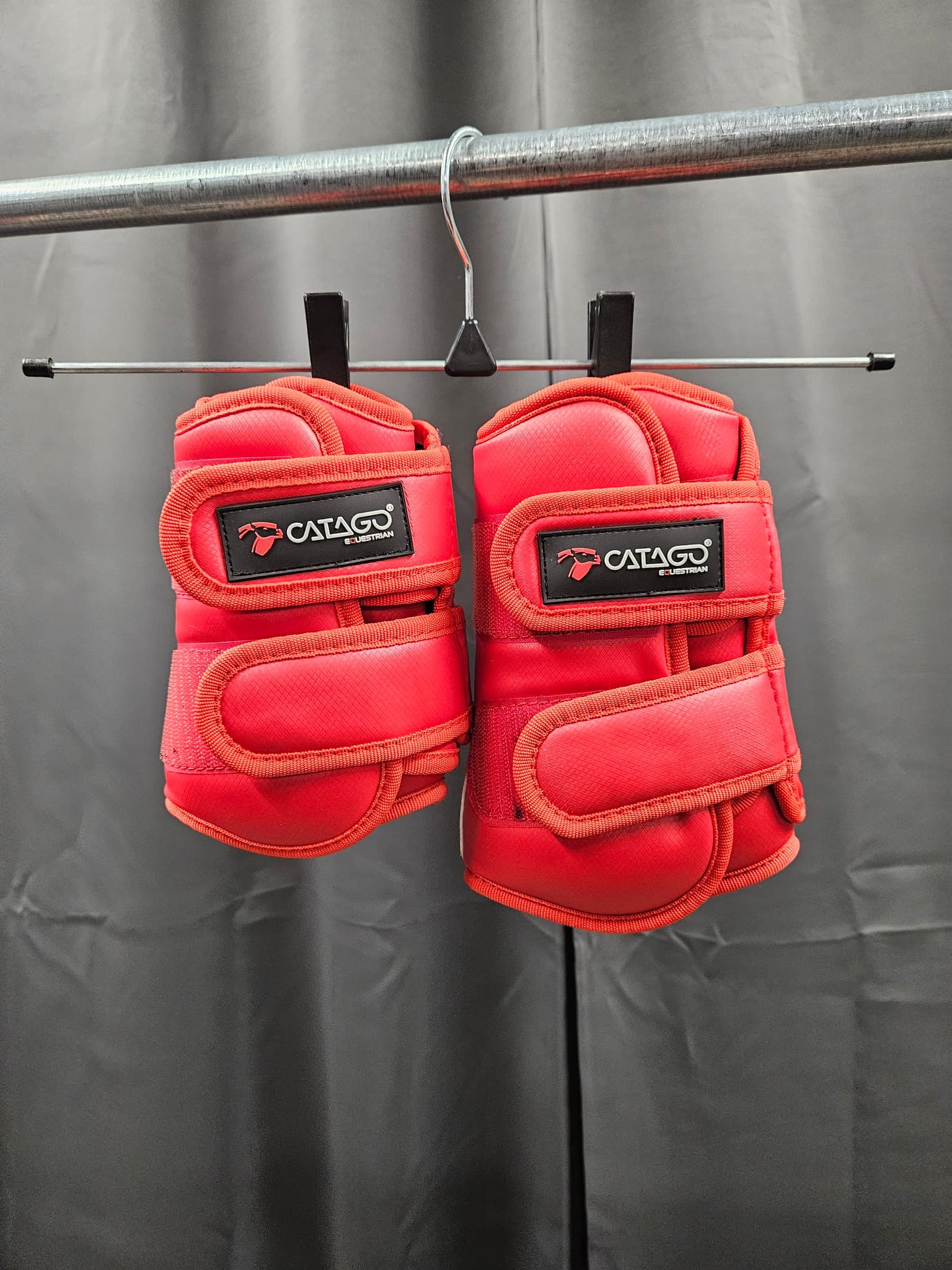 Dressyrskydd, ponny, Catago