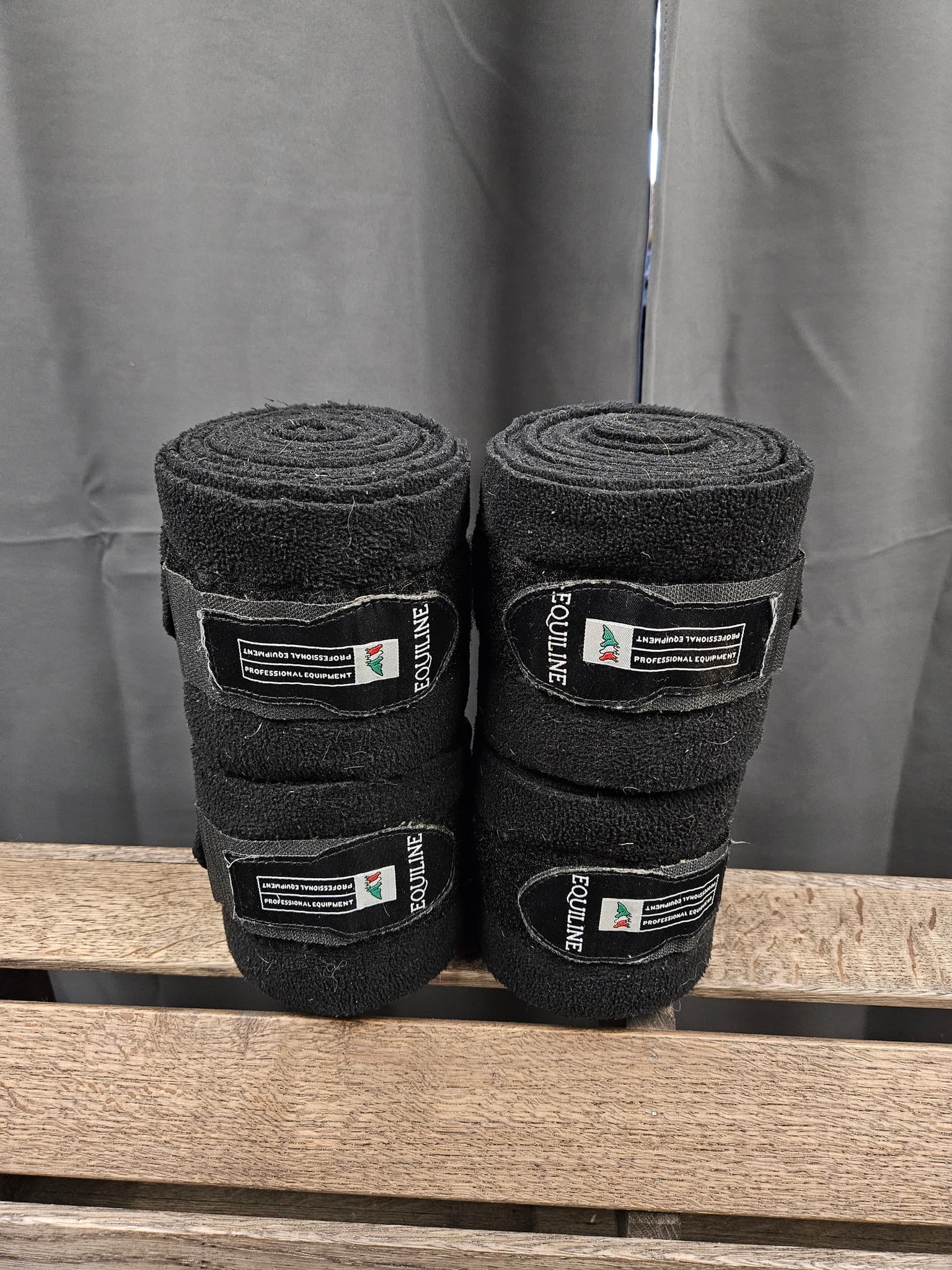 Fleecelindor, Equiline