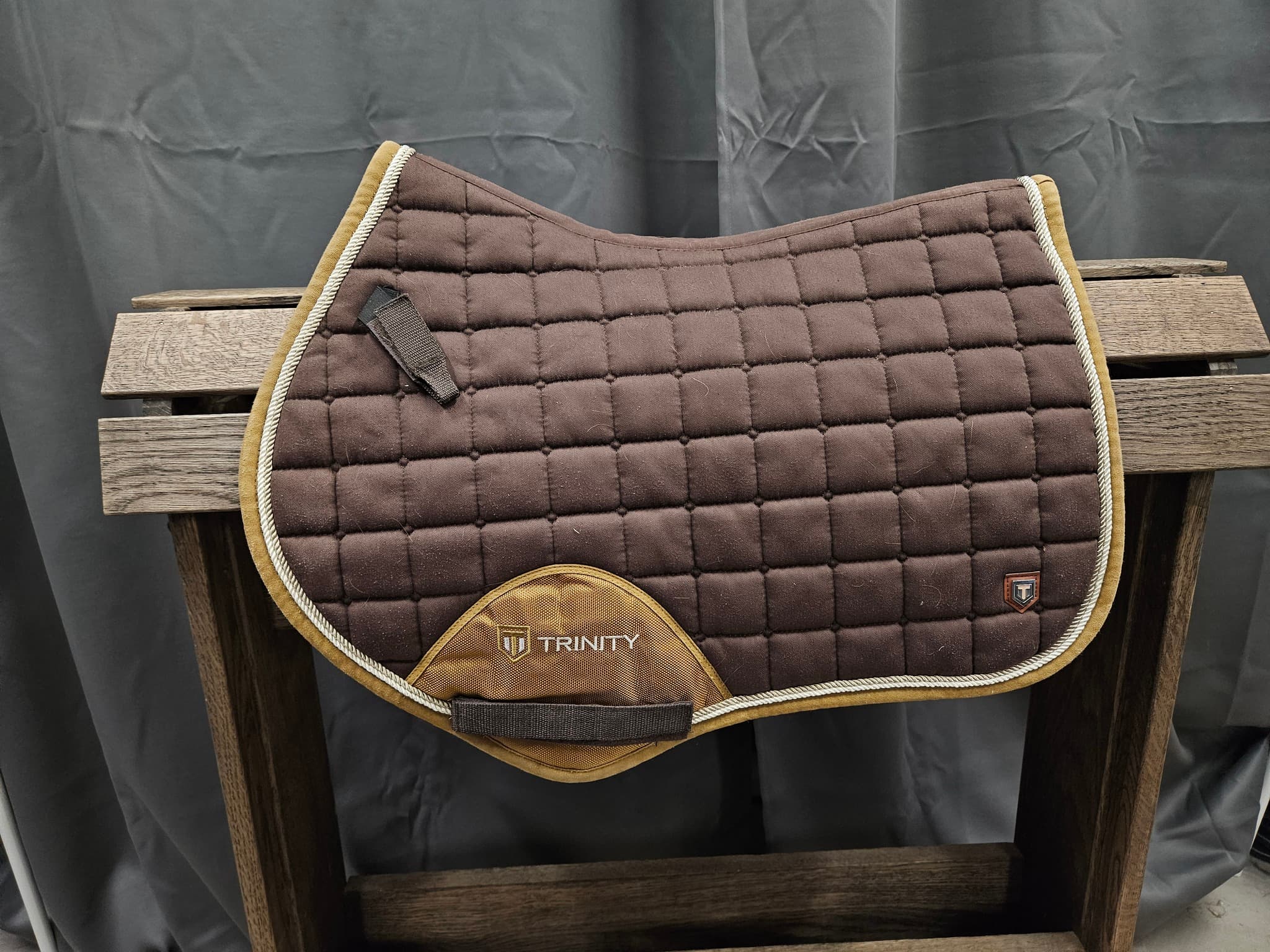 Schabrak, ponny, Trinity