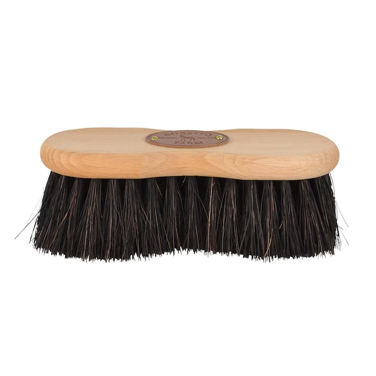 Midjeborste, Borstiq Farm