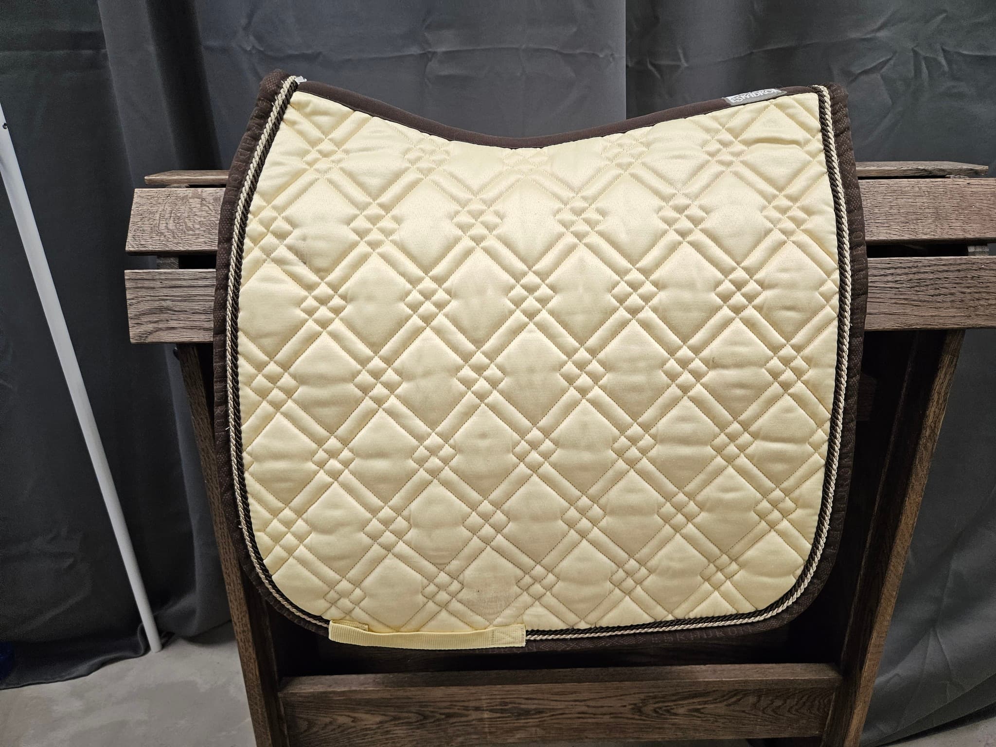 Schabrak, full, Eskadron