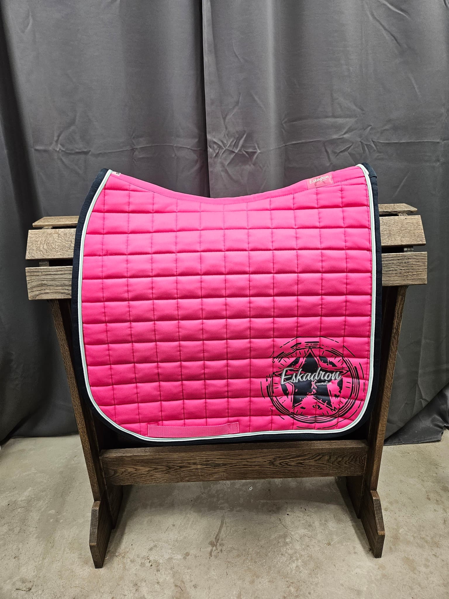 Dressyrschabrak | Full