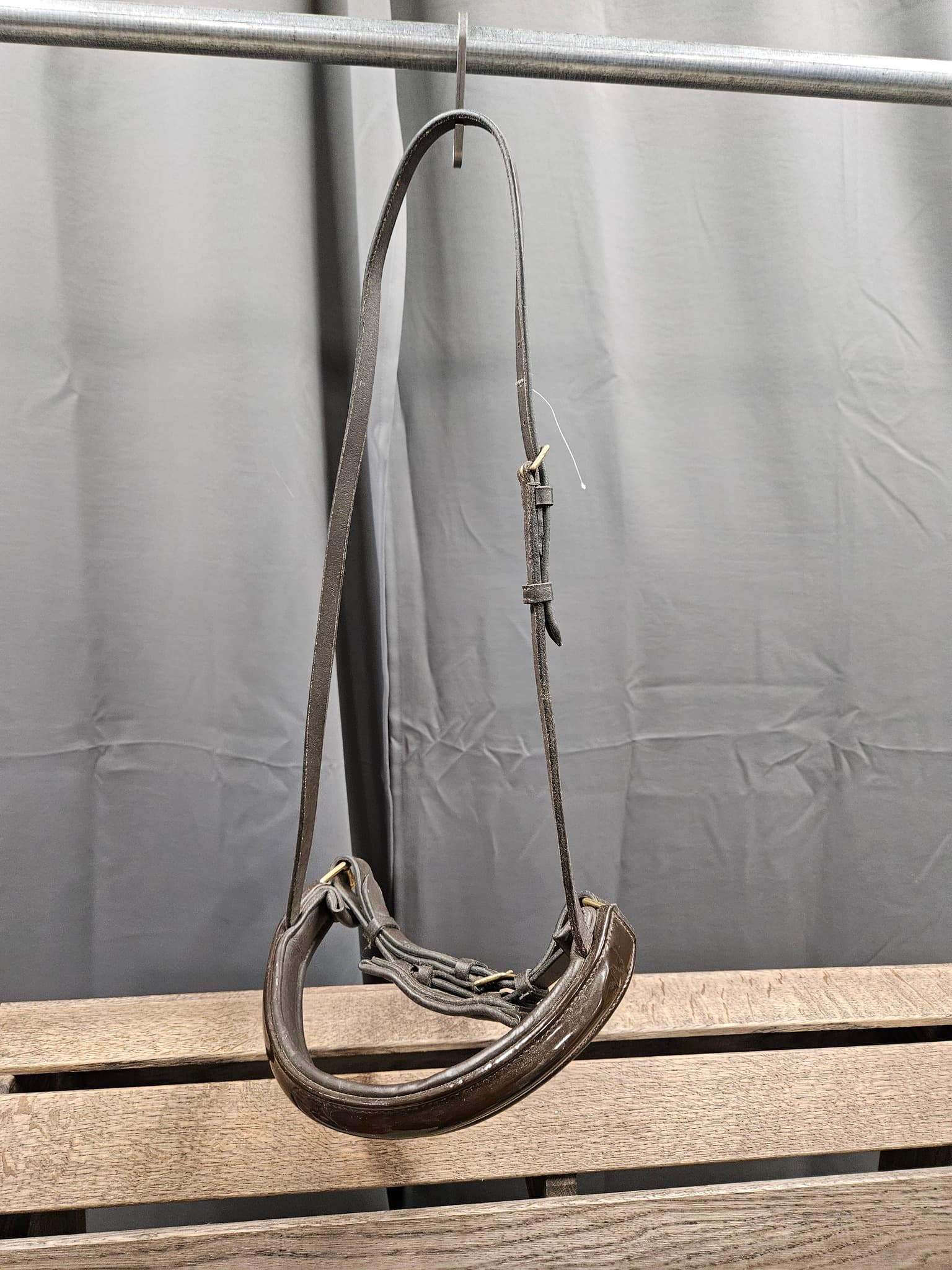 Kandarnosgrimma, full